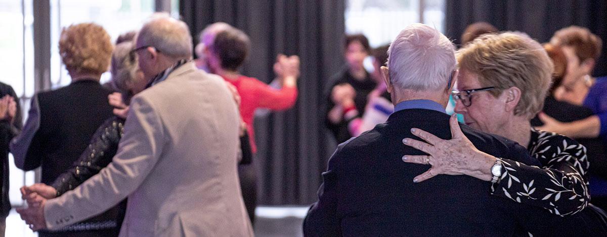 Les 70 ans et + invités au bal gourmand