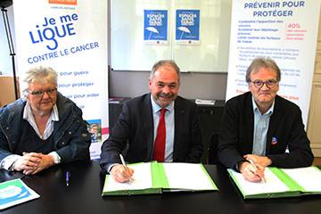 Cet été sur les plages de Pornichet, faites un tabac : écrasez-la !